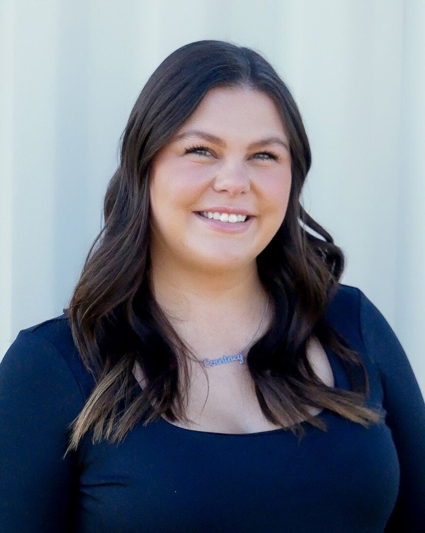 http://Courtney%20Thomas%20-%20Esthetics%20Instructor